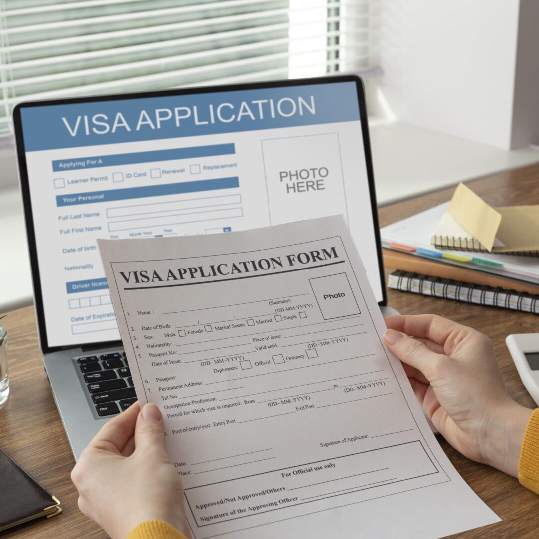 visa-application-form-laptop